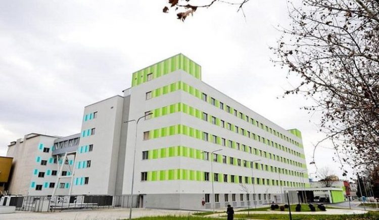 “Mjekët e përdorin QSUT-në si recepsion për klinikat e tyre private”