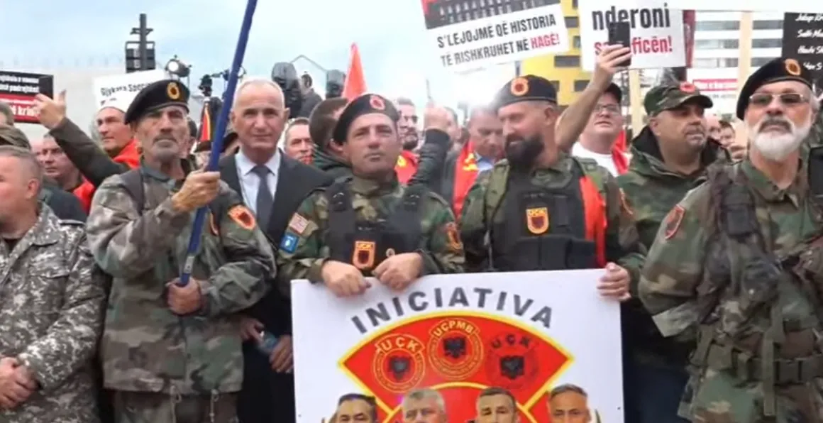 Përmbyllet tubimi në Sheshin Skënderbej