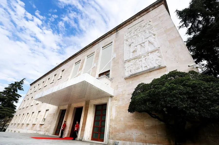 Shkarkime dhe emërime, ndryshimet e fundit në qeveri (Emrat)
