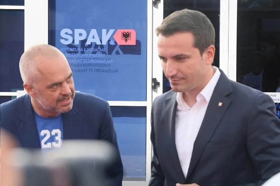 Denoncimi i fortë: Veliaj me Ramën, pronarë të hotelit 100 mln euro