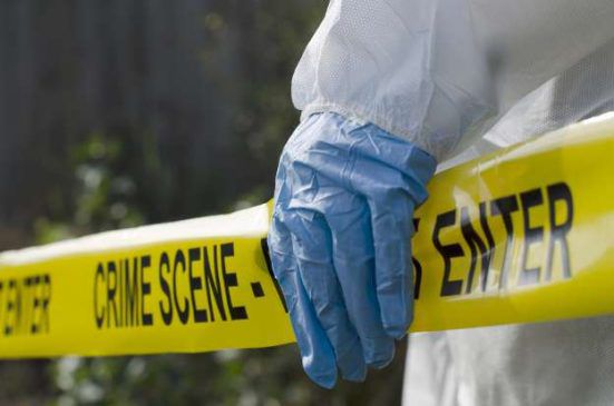 E rëndë në Tiranë, 59-vjeçari bie nga lartësia e një pallati