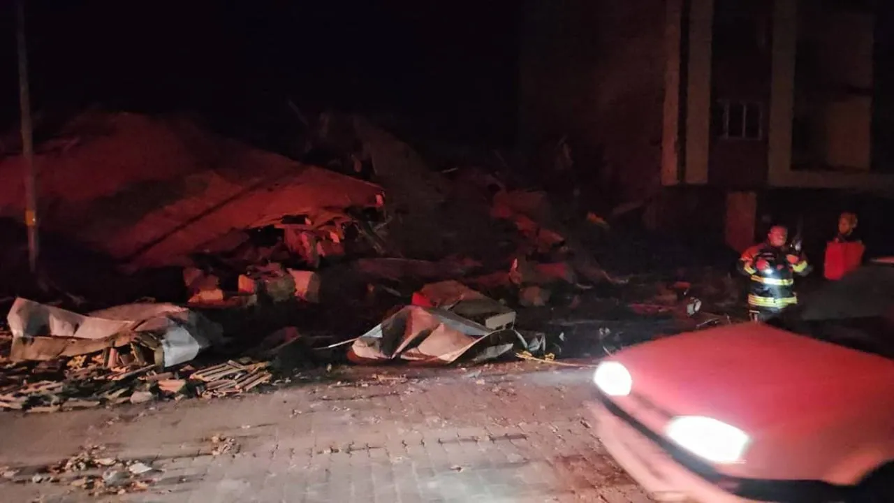 Tërmeti 6.1 ballë ‘shkund’ Turqinë (VIDEO)