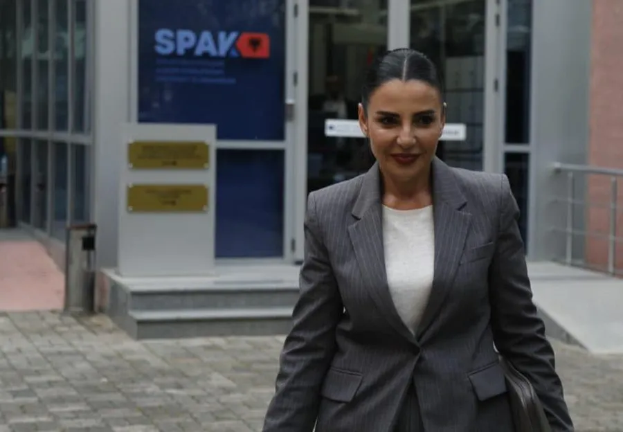 Jep dorëheqjen Belinda Balluku?