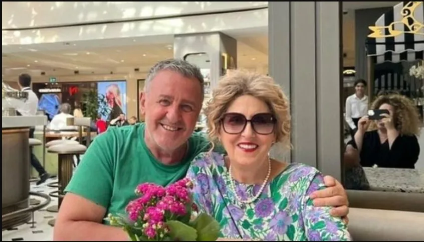 Agron Llakaj përlot rrjetin me rrëfimin për bashkëshorten e ndjerë