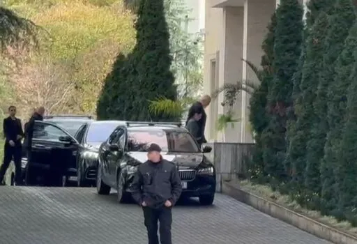 SPAK ‘vëzhdon’ nga larg, Balluku e Rama zbarkojnë në Kryeministri