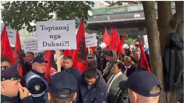 Emrat/ Banorët e Tragjasit padisin në SPAK zyrtarë e biznesmenë