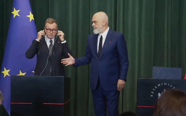E pyetën për Ballukun, Rama ndërpret konferencën (VIDEO)