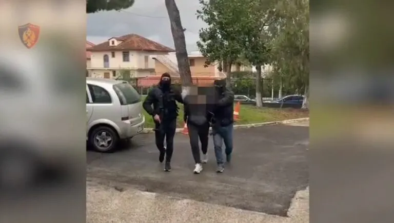 Kërkohej për trafik droge, arrestohet 43-vjeçari me dy identitete