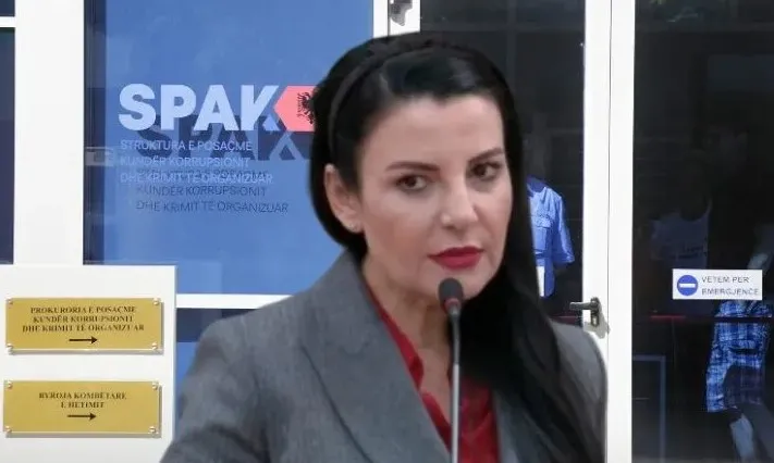 Pezullohet nga detyra Belinda Balluku, i bllokohet pasaporta