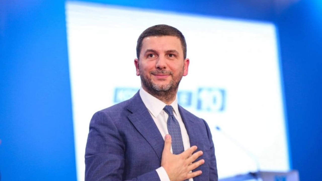 Memli Krasniqi jep dorëheqjen nga drejtimi i PDK-së