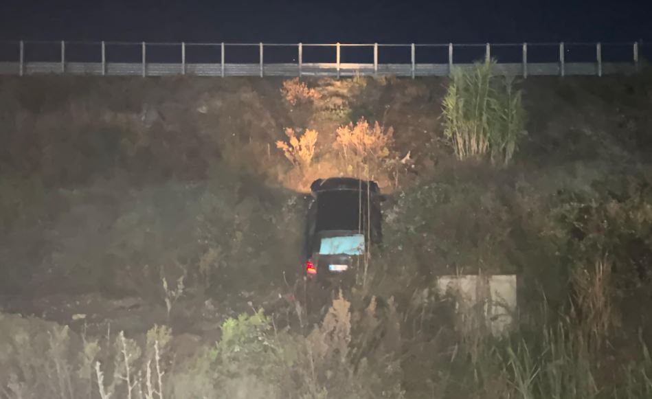 Makina ‘fluturon’ në humnerë në Vlorë, 5 të plagosur