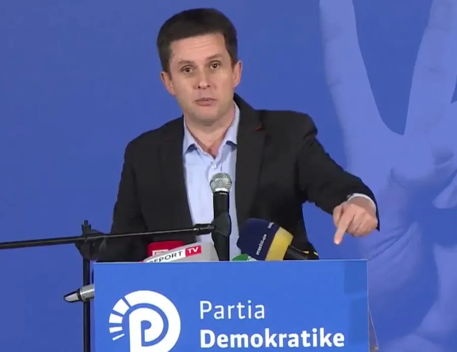 Alimehmeti çon ‘në pëshë’ demokratët: Është koha e llogarive të mëdha