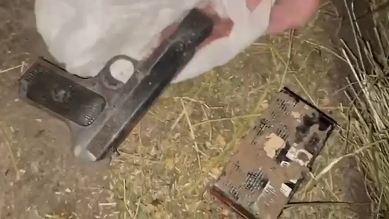 “Policia, lëshoje armën në tokë”, arrestohen 2 persona në Tiranë