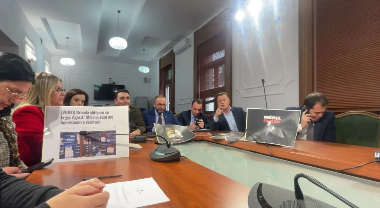 “Ti varim”/ Kaos dhe tensione te Etika, përjashtohen deputetët e opozitës