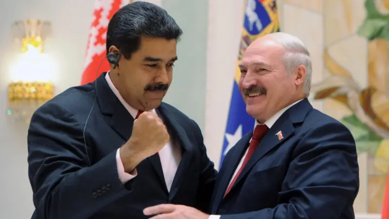 Lukashenko i hap dyert Maduros: Lëre Venezuelën, eja në Bjellorusi