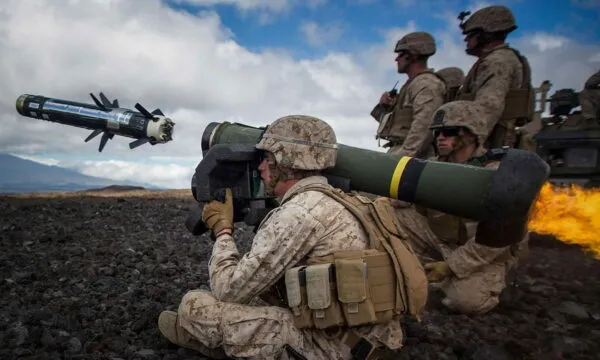 Shqipëria pajiset me sistemet raketore amerikane “Javelin”