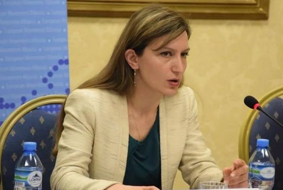 EMRI/ Policia ndalon drejtoreshën e Ministrisë së Brendshme