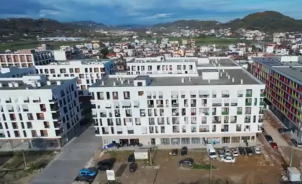 Dritëhijet e rindërtimit, banorët ende në pritje të shtëpive