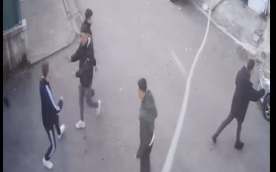 Nga grushtet te thika, sherr mes adoleshentëve në Shkodër