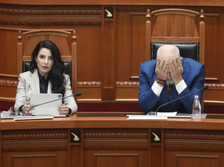 Kuvendi ‘kyç’ provat kundër Ballukut