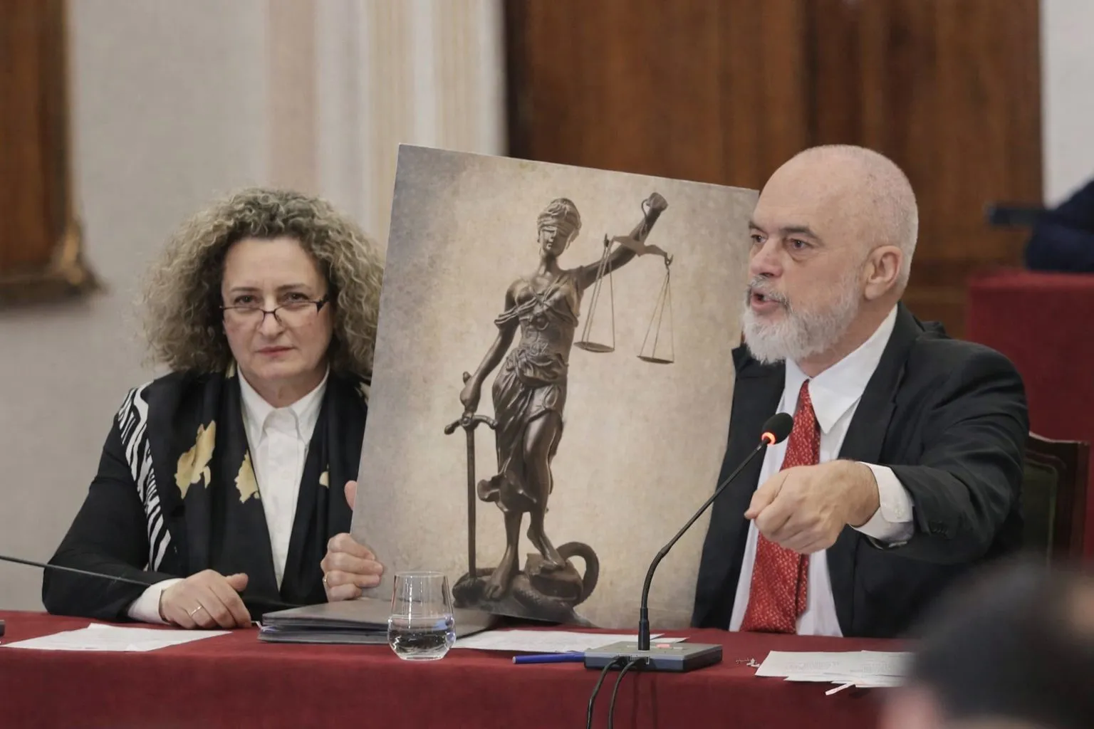 Ik mbushuni bashkë me reformën e Irena Gjokës!