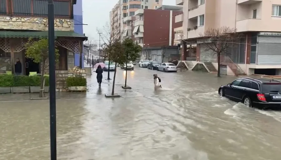 Paralajmërohet përkeqësim i motit, kush janë bashkitë më të rrezikuara