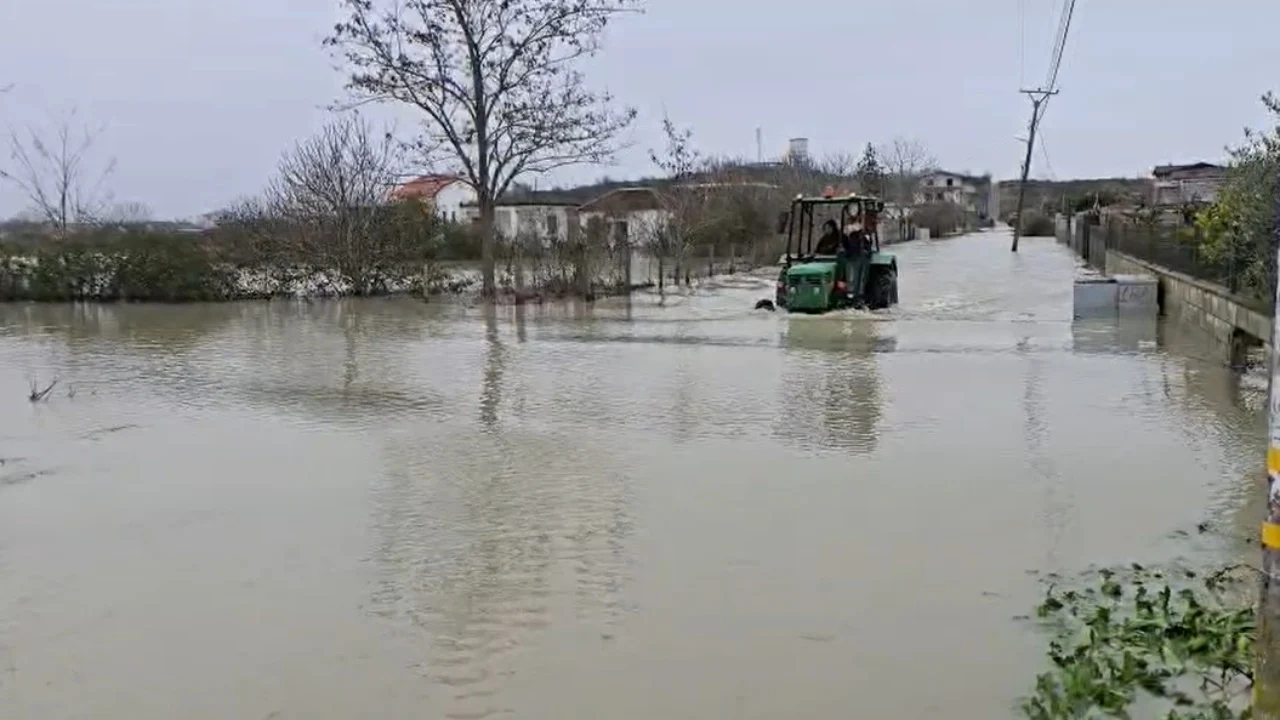 Durrës, 2800 ha në Sukth ende të përmbytura