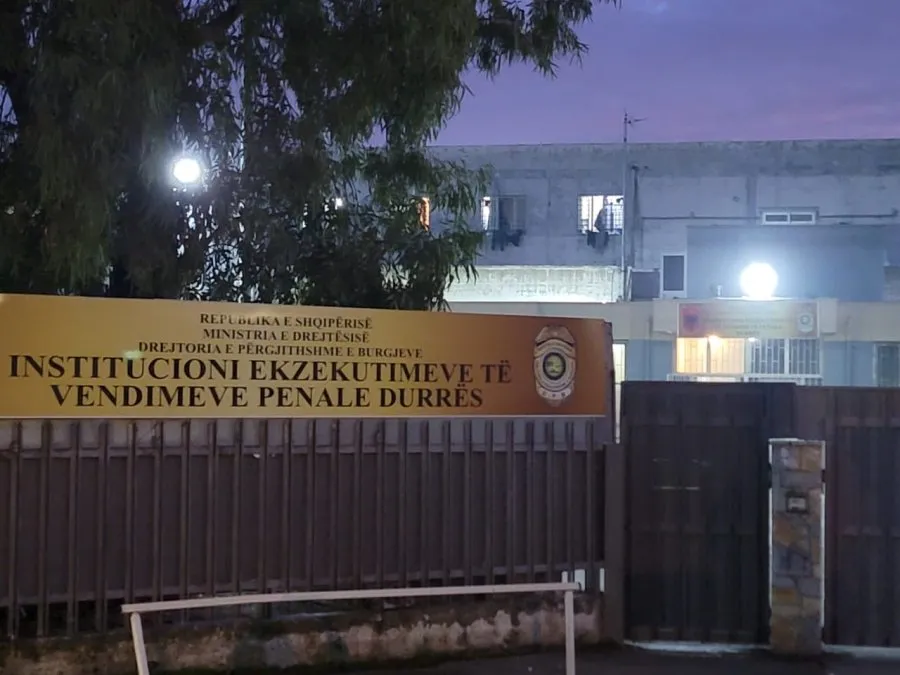 Lëvizje dhe transferime, çfarë po ndodh në Burgun e Durrësit?