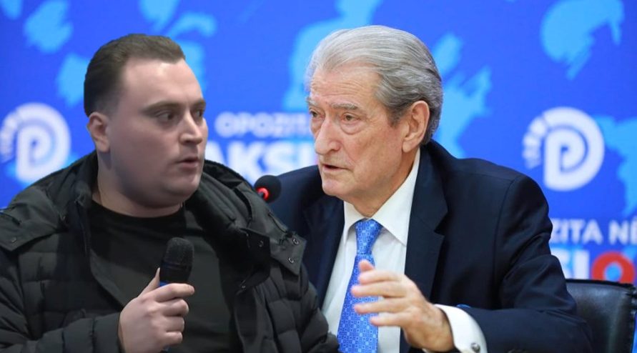 Djali i Olldashit ja plas në sy Berishës: Po dëmtohemi ne të rinjtë, jo ti!