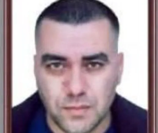 EMRI/ U plagos pas sherrit për një vajzë, vdes në spital 45-vjeçari