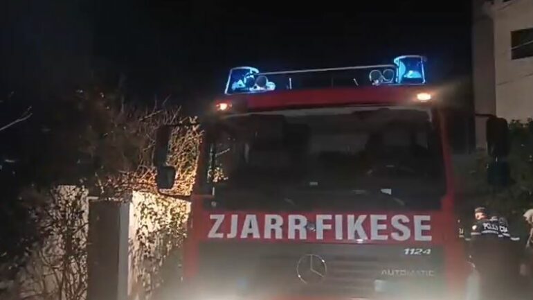 Zjarri i madh në Lushnje, shkrumbhen disa banesa