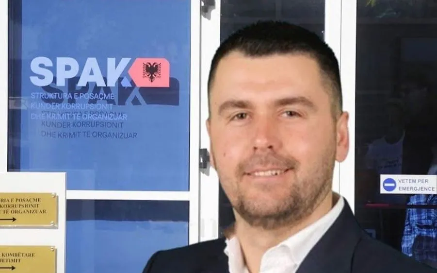 Kryetari i Bashkisë Rrogozhinë përfundon në qeli
