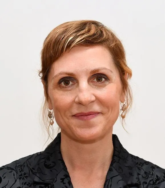 Shpallet e pandehur ambasadorja shqiptare në Gjermani, Aida Sakiqi