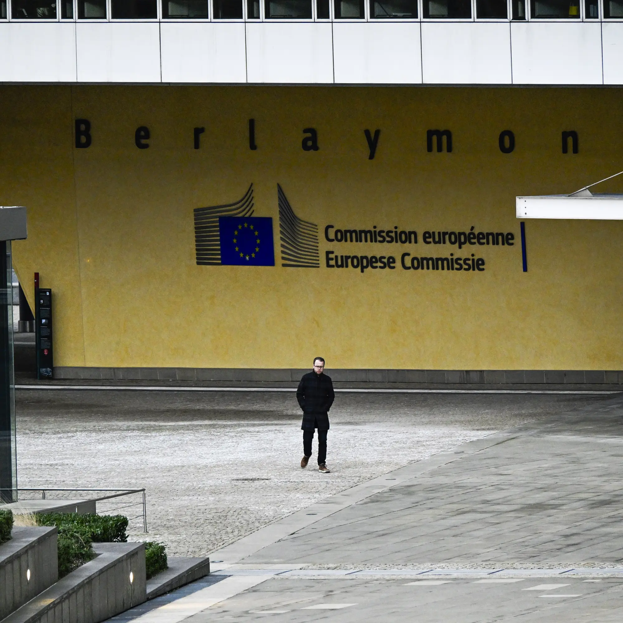 BE pezullon gjigantin e konsulencës IBF