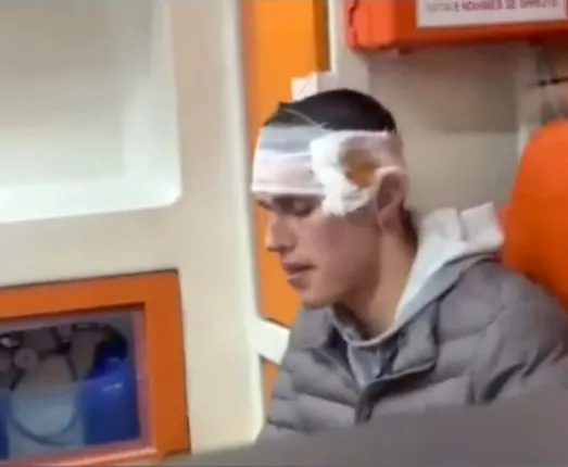 Policia e dhunon protestuesin në komisariat nuk e çoi në spital