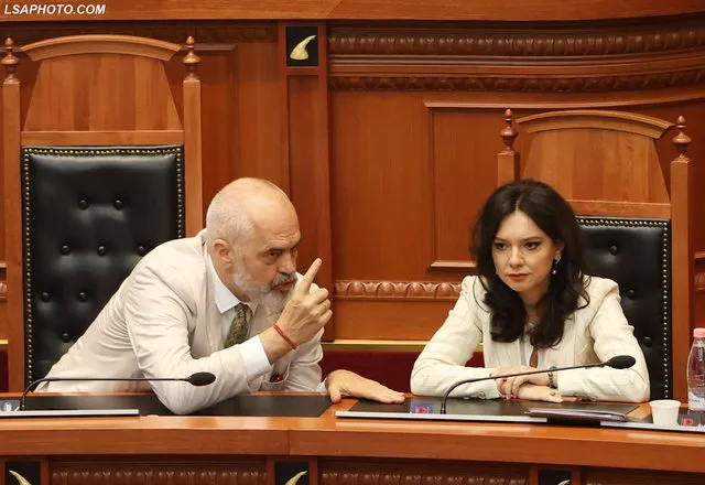 Spiropali i bën mesazh me kode Ramës, pas shkarkimit!