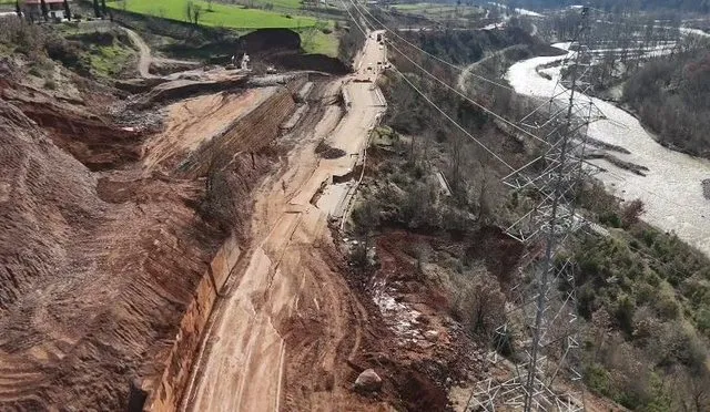 Rëndohet situata në aksin Librazhd-Prrenjas, ARRSH s’di kur hapet