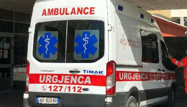Aksident i rëndë në Tiranë, plagosen dy të rinj (EMRAT)