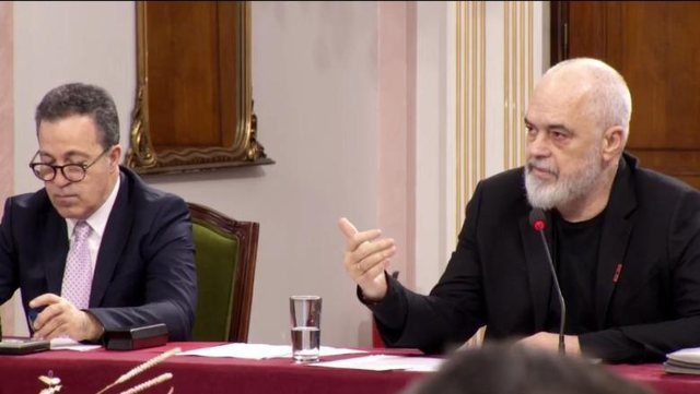 Çështja Balluku, Rama sulmon Kushtetuesen: Kanë boshllëk në tru!