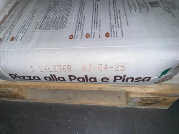 I skaduar që prej 1 viti, bllokohen 7.6 ton miell në Durrës