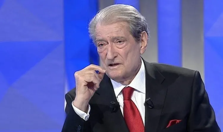 Sali Berisha ‘zbythet’ pas presioneve të deputetëve të PD-së
