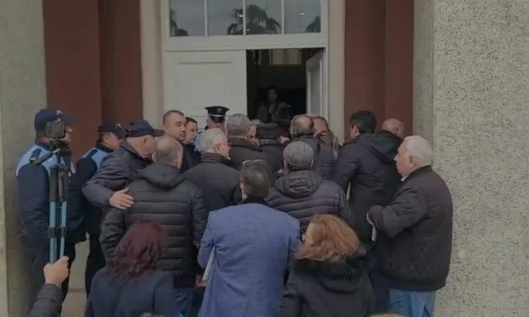 Banorët kundërshtojnë projektit TID, paralajmërojnë përshkallëzim protestash