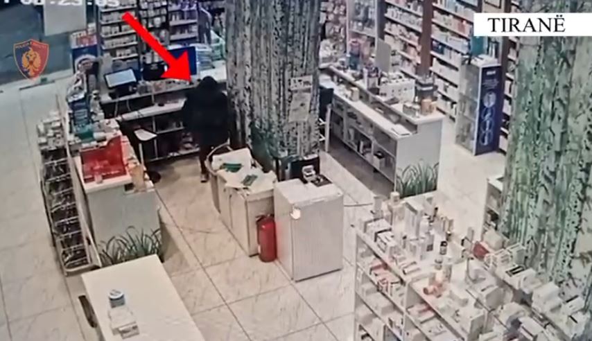 Në arrest shtëpie, por grabiste me dhunë, kapet 26-vjeçarja në Tiranë