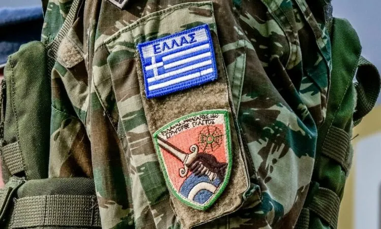 Tronditëse! Oficeri i lartë grek i shiste Kinës të dhënat e NATO-s