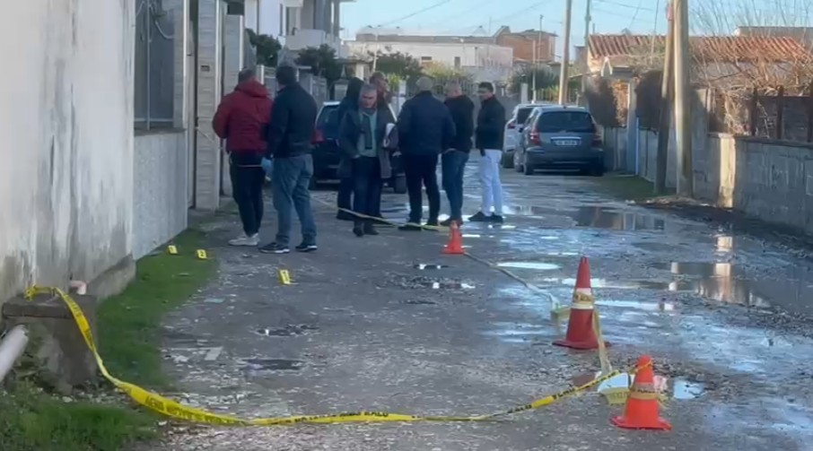 EMRAT/ Kërcet thika, vrasje për një vend parkimi në Kavajë