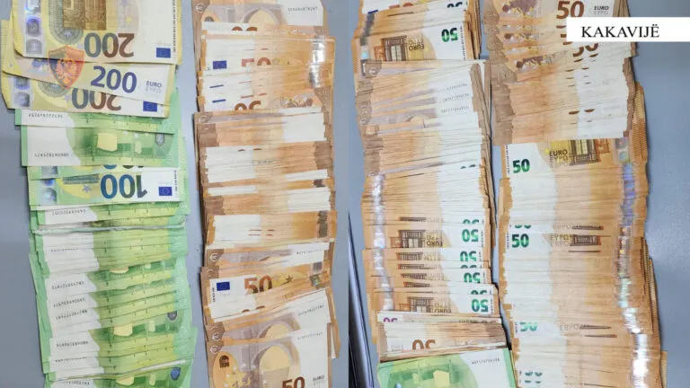 Nuk i deklaruan në kufi, policia bllokon mijëra euro në Kakavijë