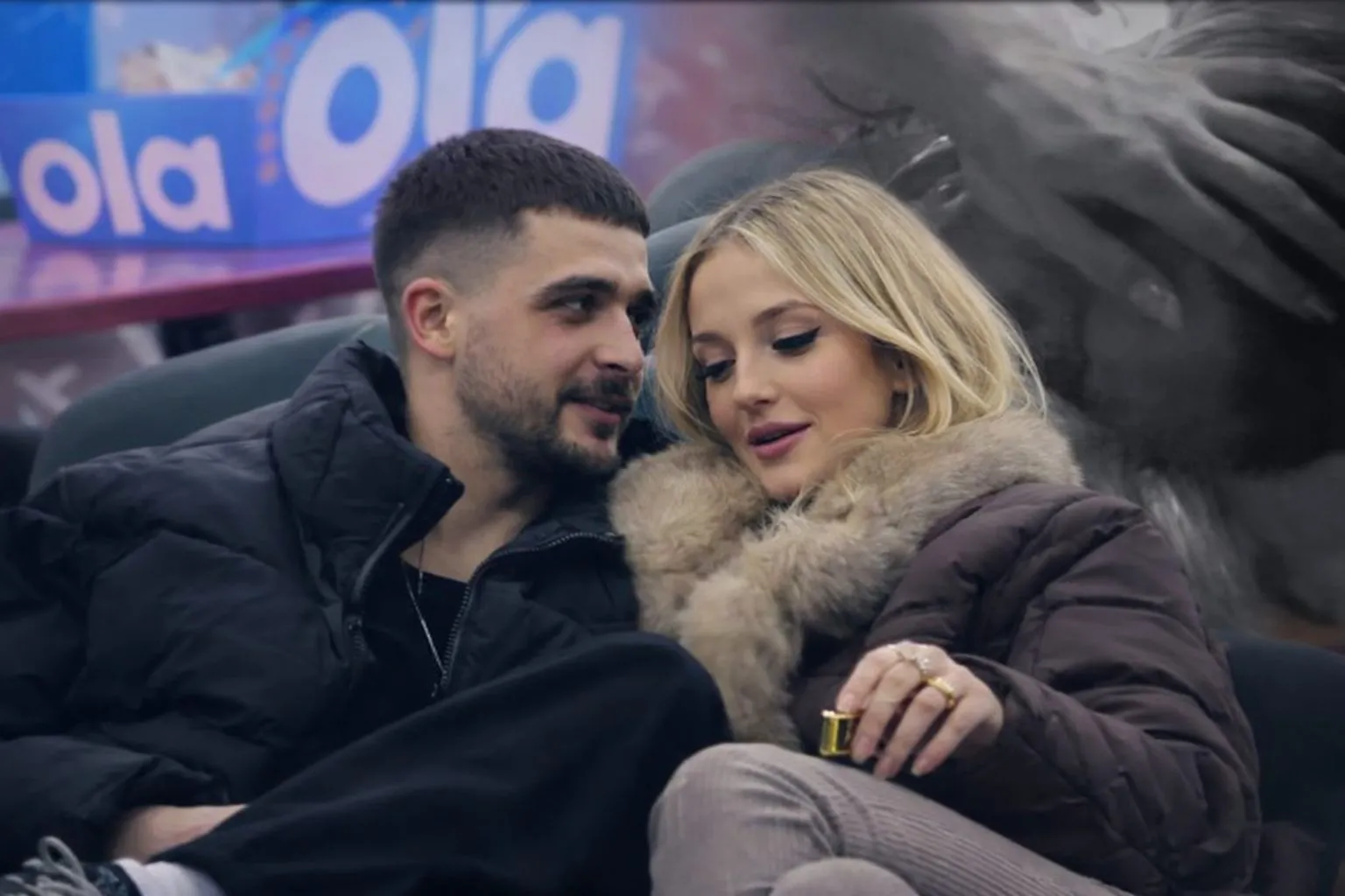 Selin dhe Gimbo s’fshihen më, puthje ‘përvëluese’ mes tyre (Video)