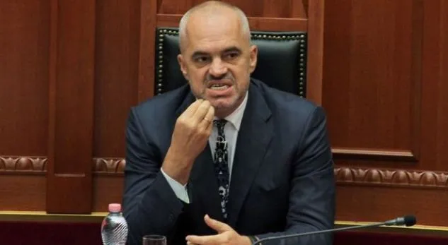 Zgjohuni socialistë, PS nuk është repart ushtarak!