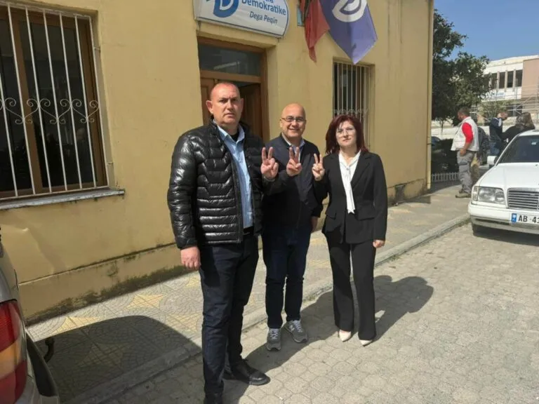 Kryetarët e degëve, PD zgjedh për herë të parë një grua në Peqin