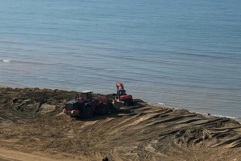 Miliona lekë për shëtitoren Taulantia në Durrës, ujërat e zeza sërish në det